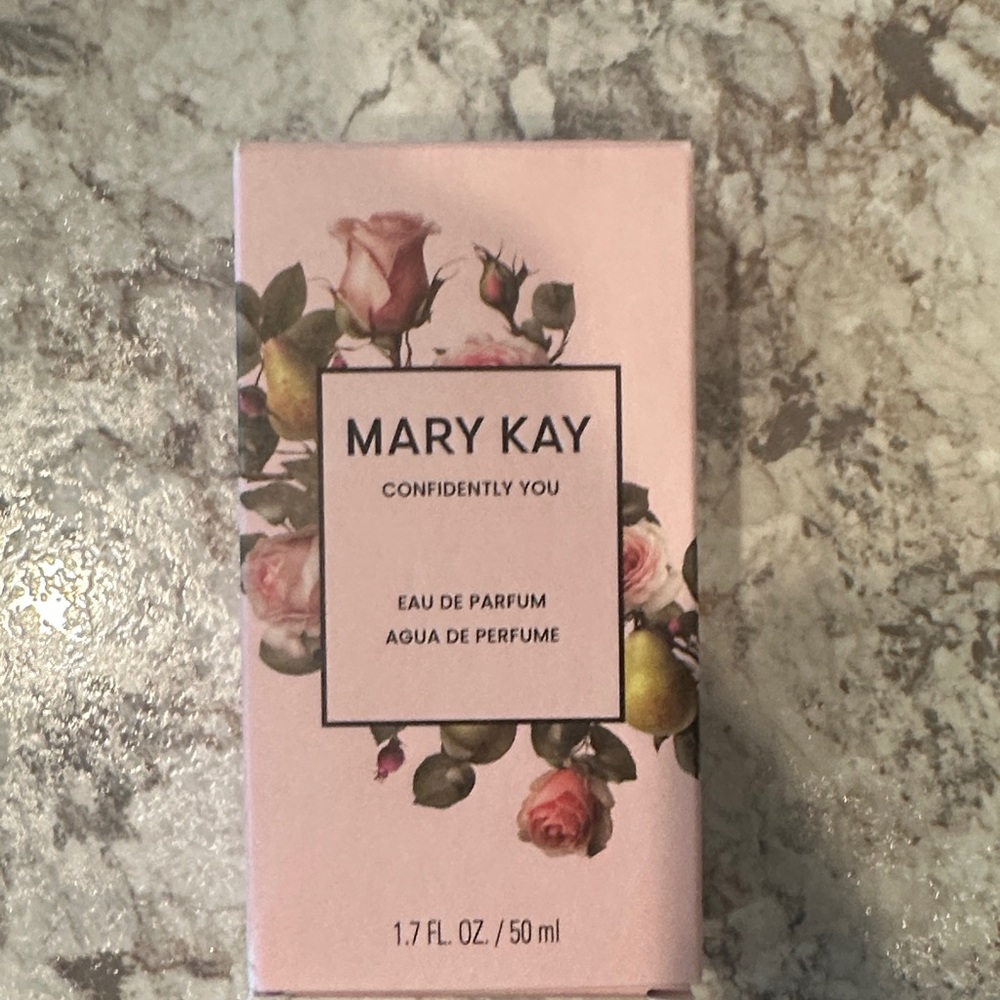 Mary Kay Confidently You Eau de Parfum - Pink and Floral